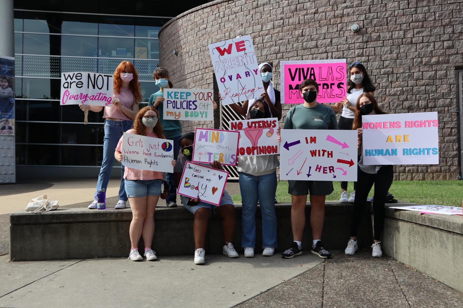 Activism Club rallies in support for Reproductive rights – The Eagle